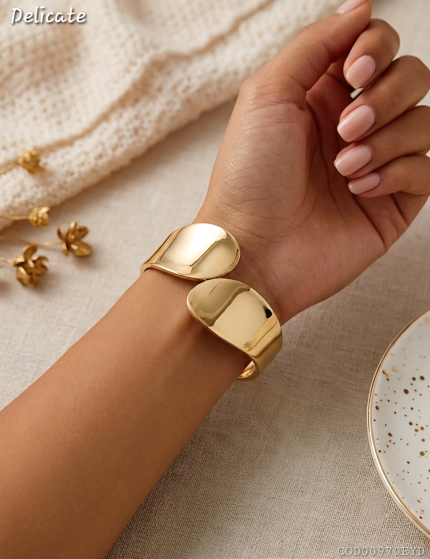 Brazalete modelo chanky Delicate