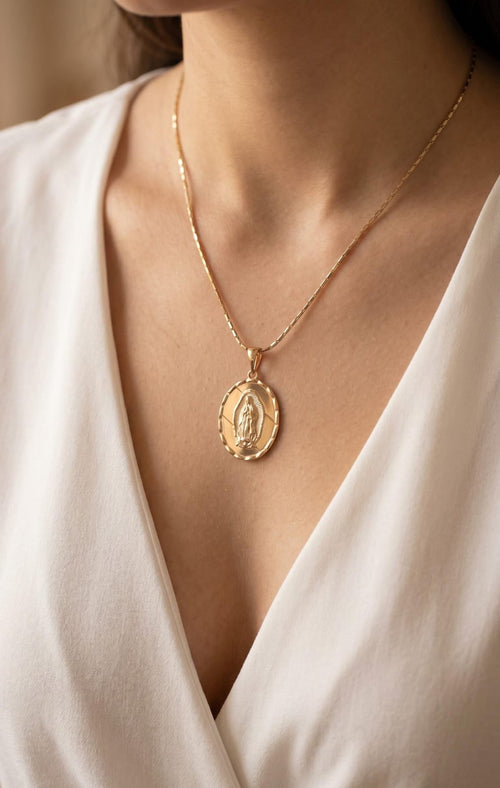Cadena hilo + dije Guadalupe rose xuping jewelry 

45cm