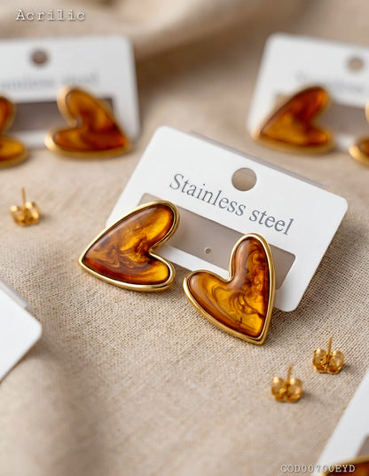 Aretes "Corazón Ámbar" Acrílico