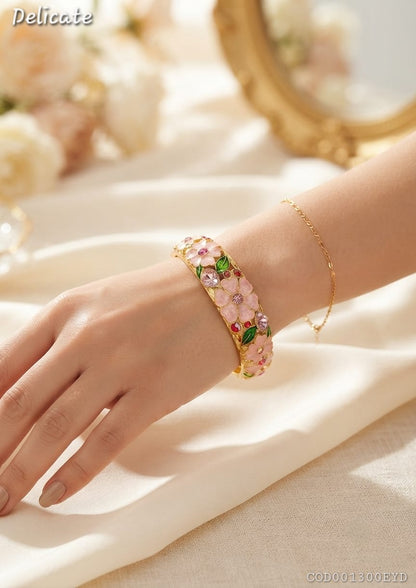 Brazalete modelos vintage  esmaltada Delicate