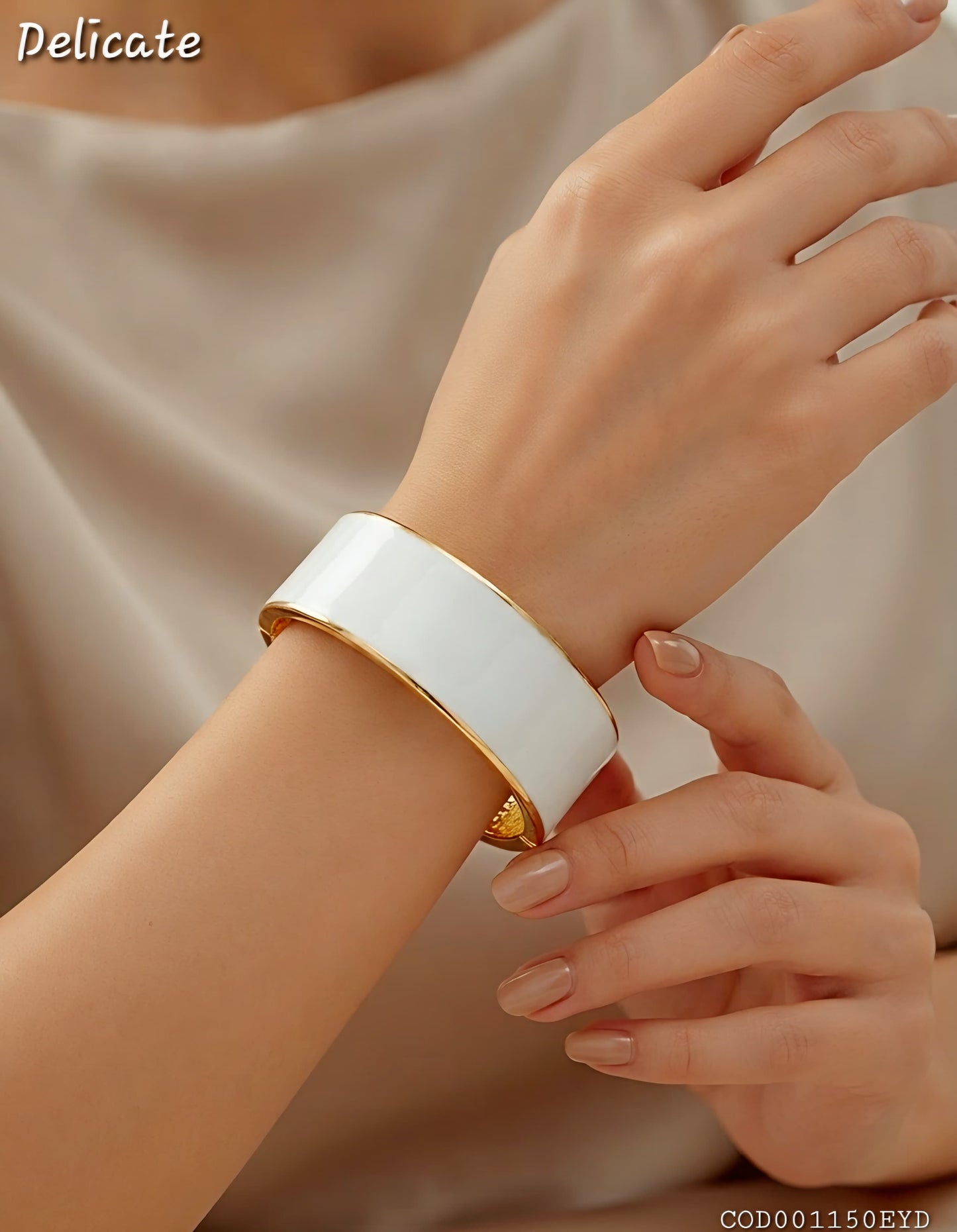 Brazalete  esmaltado retro  Delicate