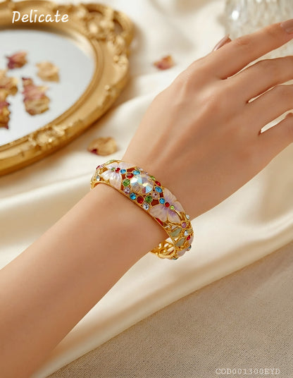 Brazalete modelos vintage  esmaltada Delicate