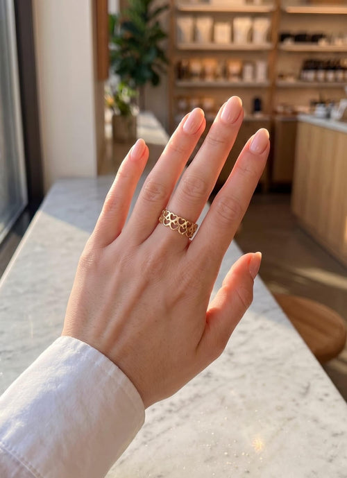 Anillo corazones siluetas